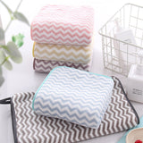 Warp-knitted water pattern coral velvet towel, factory wholesale.